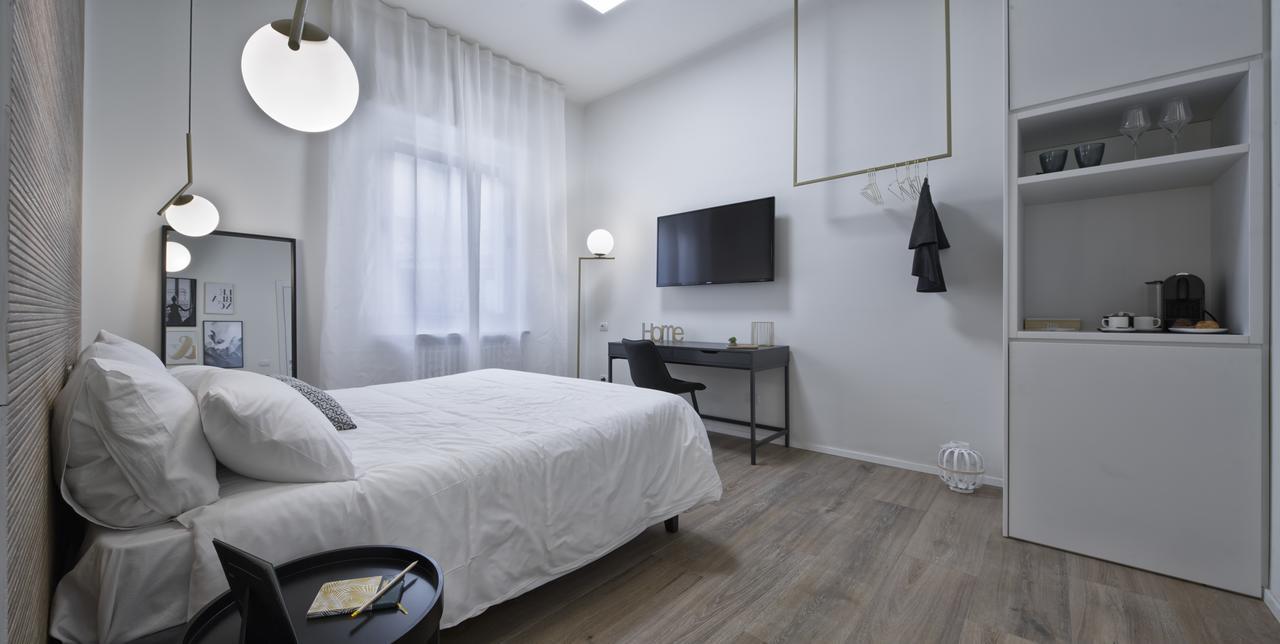 Suite Vogue Espresso Voghera Exterior foto